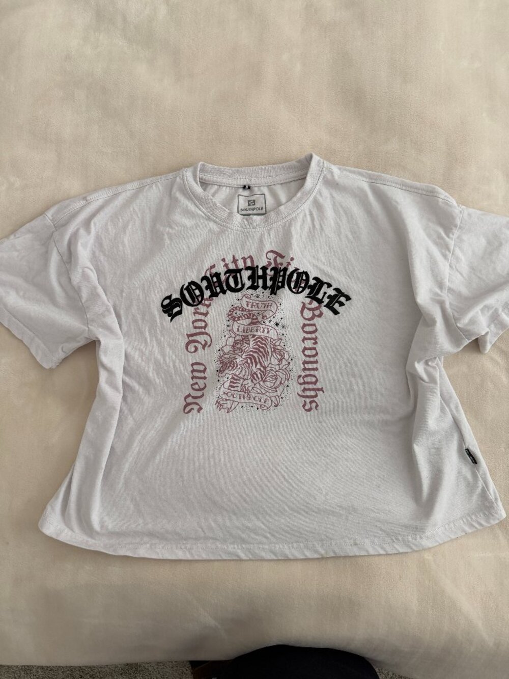 Southpole XL Cropped Graphic Tee Y2K Tiger Gothic Flocked Logo White